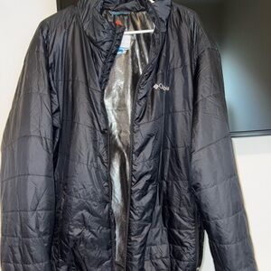 Columbia Men's Black Puffer Jacket